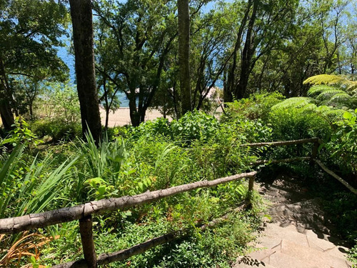 Casa En Venta De 12 Dorm. En Panguipulli