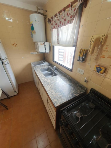 Departamento De 2 Amb C/cochera - Zona Centro - Villa Gesell