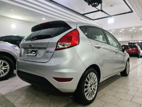 Imagen 8 de 15 de Ford Fiesta Kinetic Design 2016 1.6 Se Plus 120cv