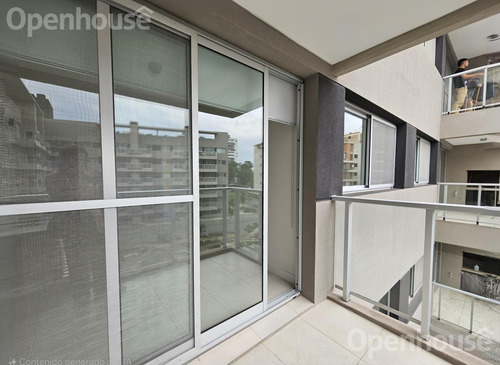 Departamento 2 Ambientes Con Balcon En Alquiler. Complejo Milaires
