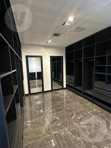 Casa En Venta - Barrio Don Joaquin