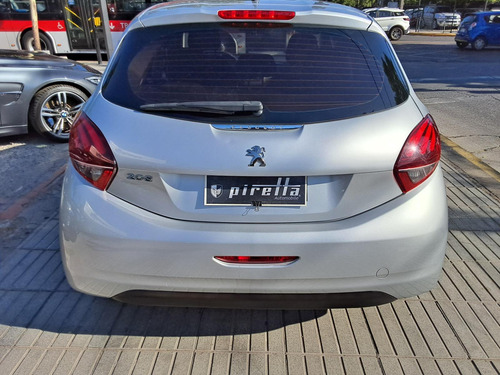 Peugeot 208 Active 1.2