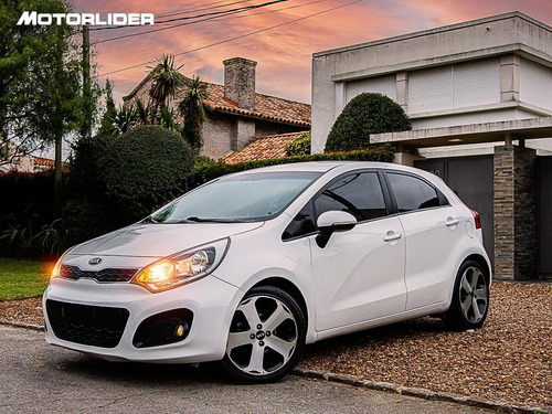 Imagen 22 de 24 de Kia Rio New 1.4 Extra Full | Permuta / Financia