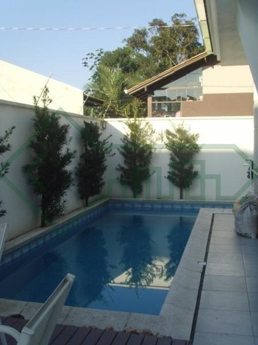 Imagem 2 de 10 de Sobrado De Alto Padrão No Bairro Glória | 155 M² De Área Construída | Estuda Permuta Apartamento - Sa00770 - 34099106