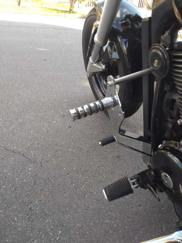 Suzuki Boulevard M800