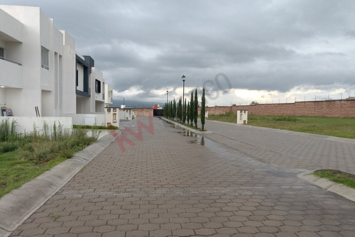 Lotes Residenciales En Fraccionamiento, Colonia Vista Hermosa, San Miguel Contla