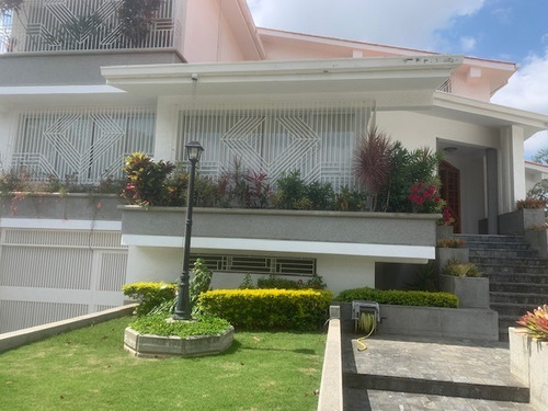 Imagen 2 de 25 de Vendo Casa 770m2 8h/7b/7pe Caurimare
