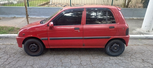 Daihatsu Cuore 97 Vermelho