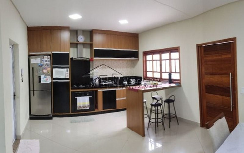 Imagem 2 de 4 de Casa Com 3 Dormitórios, Sendo 1 Suíte No Villa Branca - Jacareí