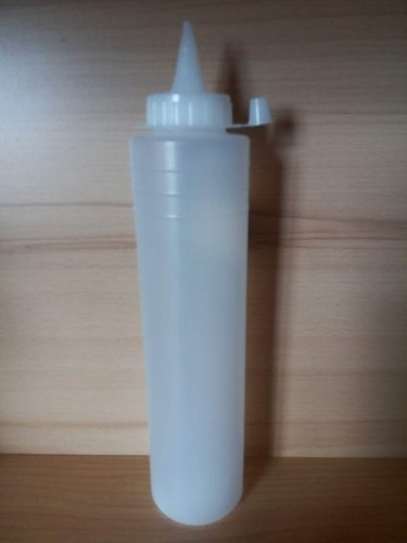 Salsero Dispensador De Salsas, Oprimible 500ml De 27 X 6 Cms