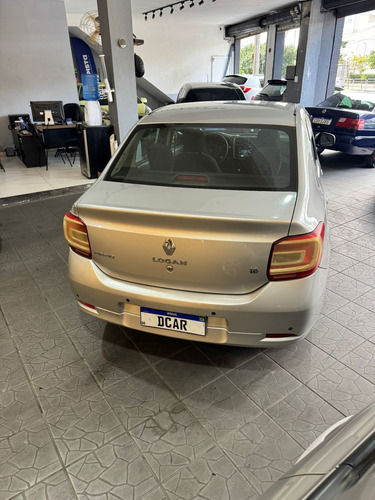 Renault Logan 1.6 Expression Hi-power 4p