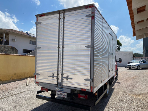 Imagem 5 de 11 de Iveco - Daily 70c16 Massimo - Cabine Dupla 7 Lugares