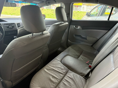 Honda Civic Honda Civic Sedan LXS 1.8/1.8 Flex 16V Mec. 4p - Cinza - 2013