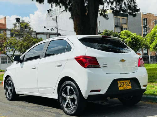 Chevrolet Onix 1.4 Ltz 5 p