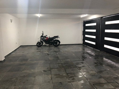 Imagen 4 de 14 de Venta,casa Grande De 6 Recamaras Y 4.5 Baños Con Jardín 40m2
