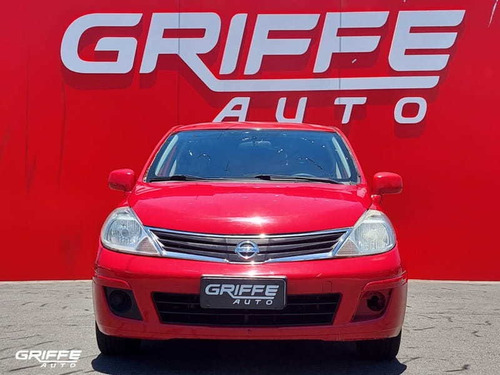 Imagem 2 de 14 de Nissan Tiida Hatch S 1.8 16v-mt 4p 2012