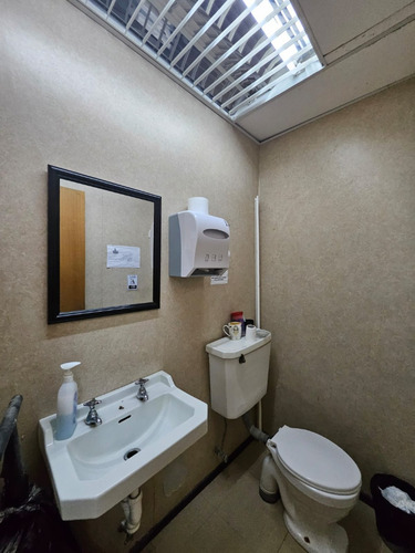 Tejada Arriendo Comercial 12oficinas+3baños+6estacionamiento