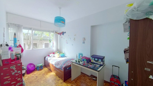 Apto 3 Dorm, Serv, Estudio, 2 Baños, Garage