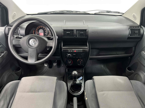 Volkswagen Fox 1.0 MI PLUS 8V FLEX 4P MANUAL