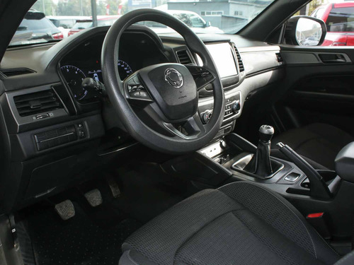 SsangYong Musso Grand LX 2.2TD 6MT 2WD