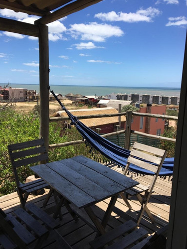 Imagen 2 de 14 de Casa A 300 Mts De Playa Del Rivero, Para 4 Personas.