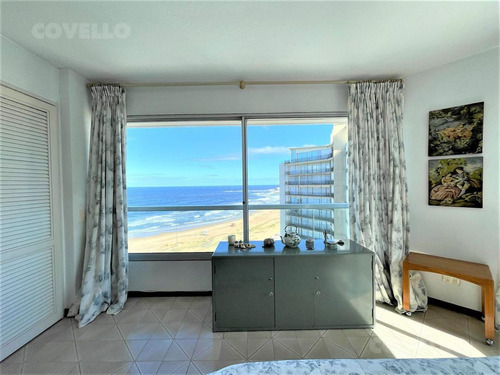 Imagen 15 de 30 de Excelente Unidad De 4 Dormitorios En Suite, Primera Fila Al Mar En Playa Brava - Punta Del Este
