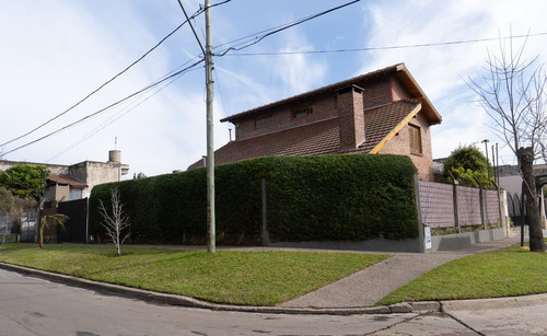 Venta Casa 4 Ambientes Hurlingham Apto Crédito