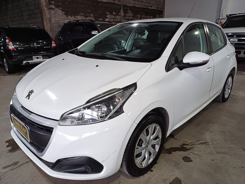 Peugeot 208 1.6 Active