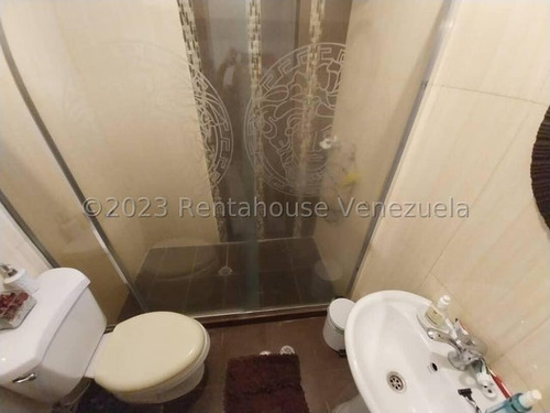 Imagen 25 de 30 de Townhouse En Venta En Tazajal Con Acabados Modernos Y Cocina Empotrada Patio Y Áreas Comunes Para El Disfrute Familiar En Zona Privilegiada De Naguanagua Ymp
