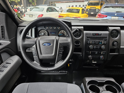 Ford F-150 5.0l Xl Cabina Y Media 4x2 Mt
