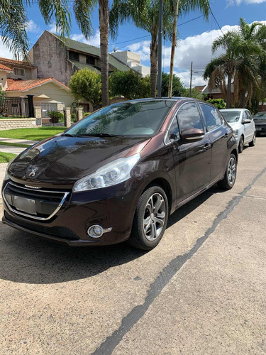 Peugeot 208 1.6 Feline 2014