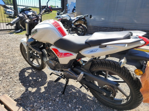 Imagen 7 de 16 de Benelli Tnt15