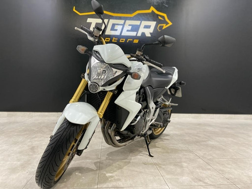 Imagem 2 de 12 de Honda Cb1000r Cb 1000 R Cb1000 R Cb 1000r 2015 - 21.000km