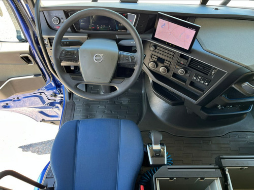 Volvo Fh 540 6x4 Ano 2023/2023 Azul Susp. Mola Pacote Ec Fh