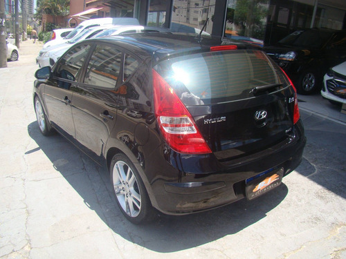 Imagem 3 de 12 de Hyundai I30 2.0 Mpi 16v Gasolina 4p Manual