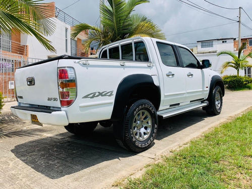 Mazda Bt-50 4x4 2500cc Tdi Mt Aa Ab Abs Dh Fe