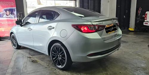 Mazda 2 Sedan 1.5 Grand Touring Lx At
