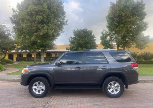 Toyota 4Runner 4.0 Sr5 Automática