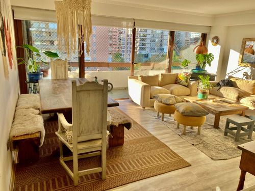 Departamento Remodelado Cerca De Apumanque Y Metro Manquehue