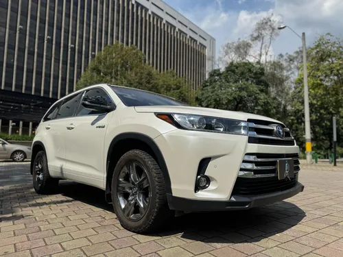 Toyota Highlander Hybrid 4x4 2019 Motor 3.500 Kilometraje: