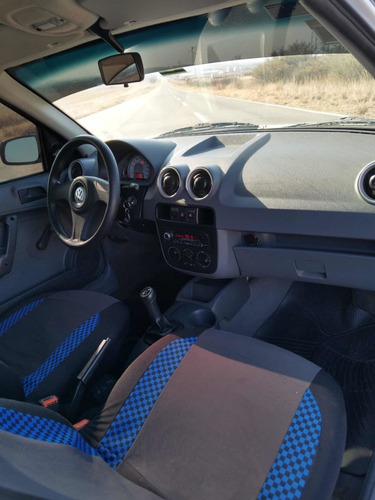 Imagen 12 de 12 de Volkswagen Gol 1.6 I Power 701 2010