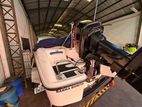 Lancha Focker 160 2004