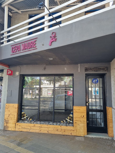 Alquiler Local Comercial En Av. Luján