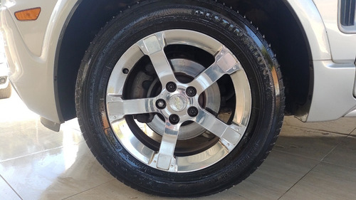Imagem 10 de 15 de Chevrolet Captiva