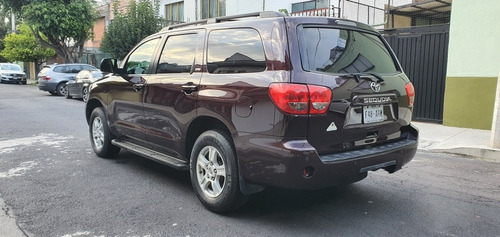 Imagen 5 de 15 de Toyota Sequoia 2012 4.6 Sr5 Piel Mt
