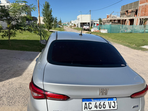 Fiat Cronos 1.8 16v Precision At6 Pack Premium