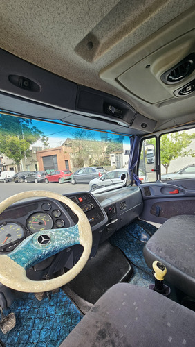 Mercedes Benz 1318 Chasis Largo Año 2013