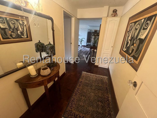 Ss: Vende Apartamento 25-17222 En Las Esmeraldas De 192,22 M2, 3h/4b/2pe2