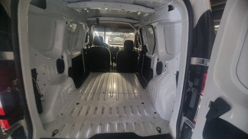 Renault Kangoo 5p Intense L4/1.6 Man