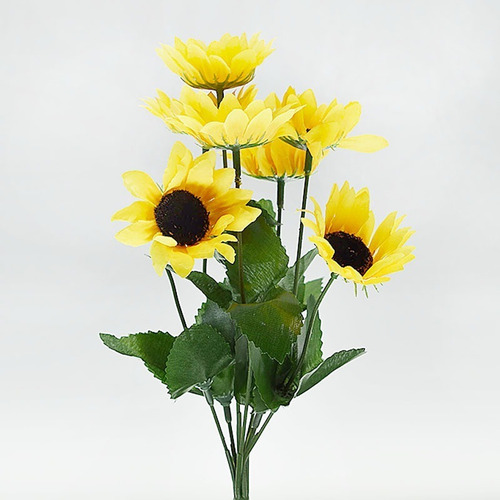 Imagen 1 de 3 de Ramo De Girasoles Chico